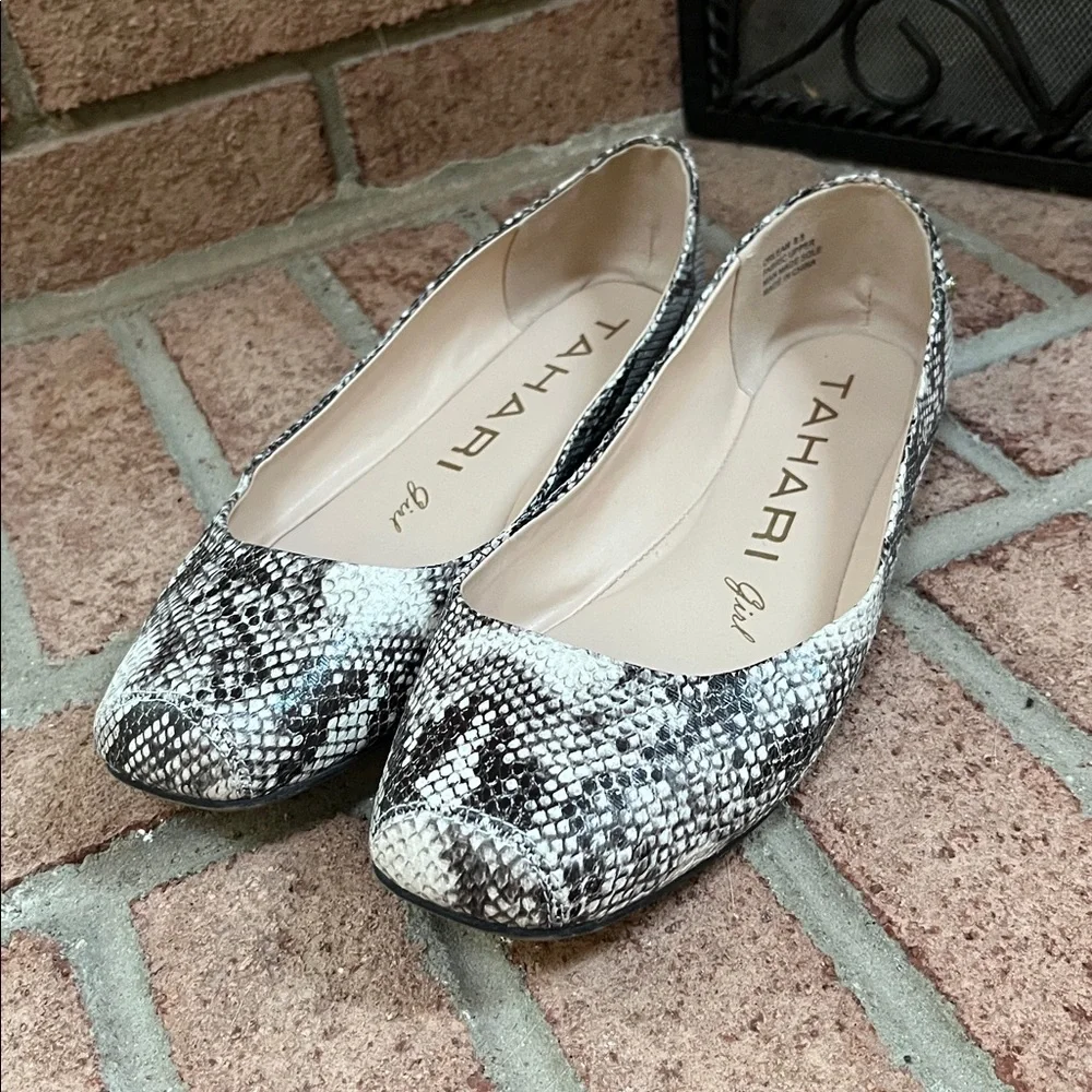 Tahari Black and White Snakeskin Flats - Picture 2 of 7